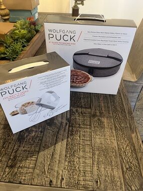 Wolfgang Puck Glass Pie Baking Dish & Hand Mixer - Gray/White